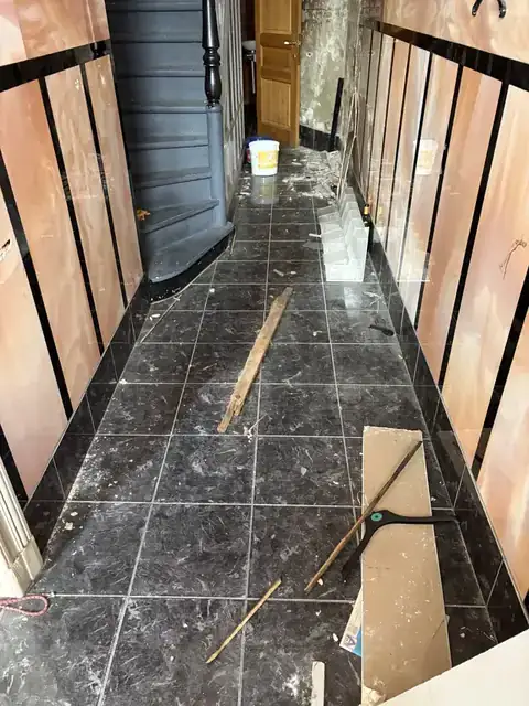Couloir avant intervention par FHN Clean