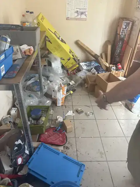 Local avant désencombrement par FHN Clean